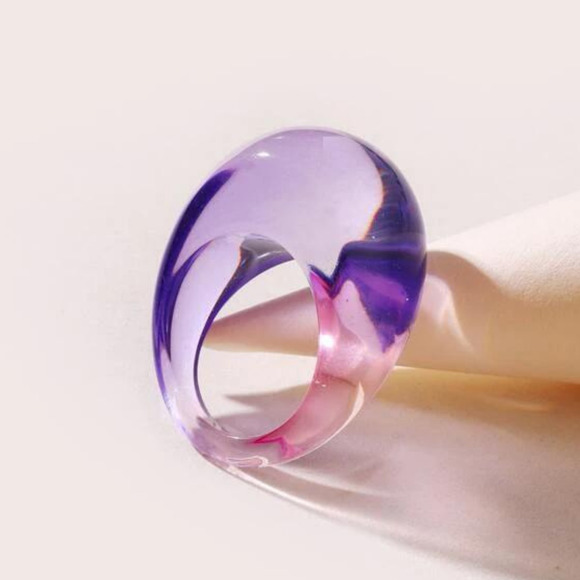 Oversized Ring Purple Ombre Acrylic Ring Big Ring Translucent Cocktail Ring NEW - Picture 1 of 7